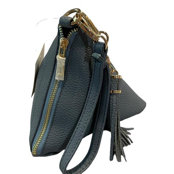 Pyramid mini wristlet purse with tassel - Picture 4 of 4